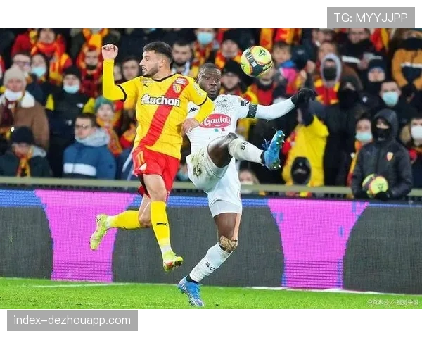 朗斯积分紧追巴黎 低调球队展现惊人稳定性